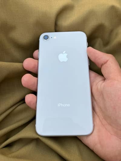 Apple iPhone 8