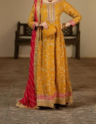 3 PC Tagged Haseens Maxy with Potli
