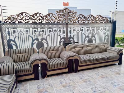 Sofa Set 7 sets For Sale