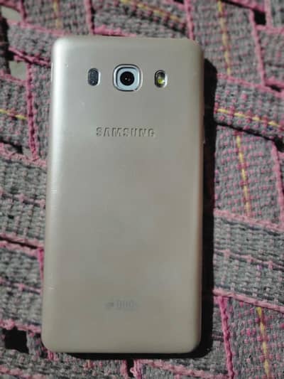 Samsung Mobile J5