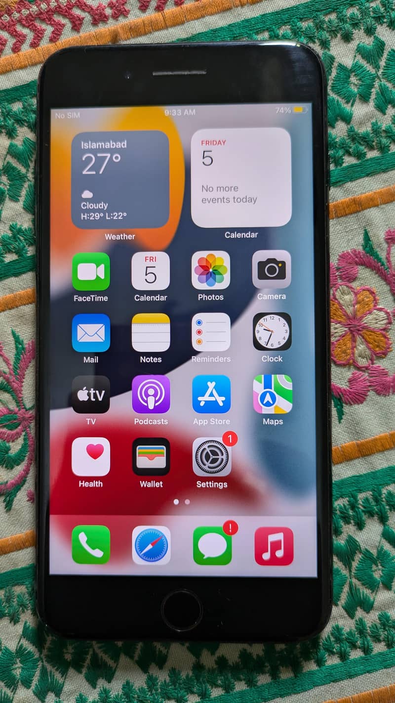 Apple iPhone 7 Plus 2