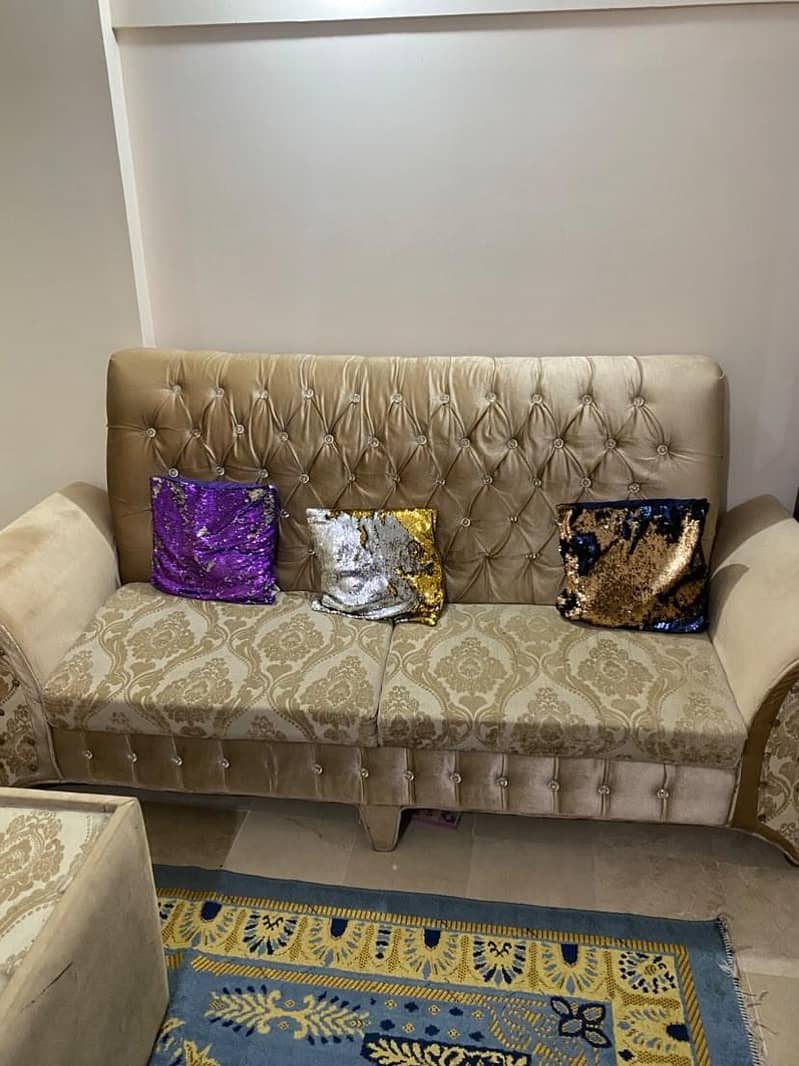 Sofa set with table 1