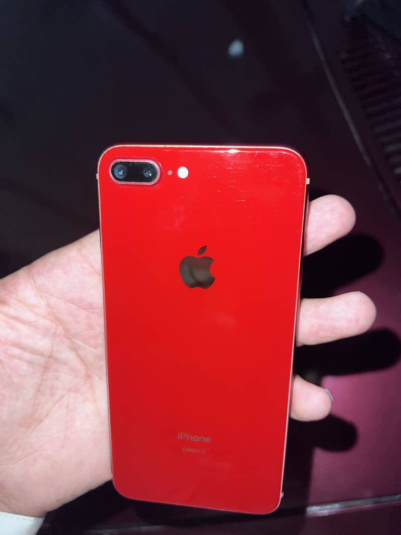 Apple iPhone 8 Plus 1