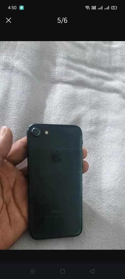 Apple iPhone 7