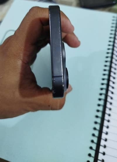 Apple iPhone 15
