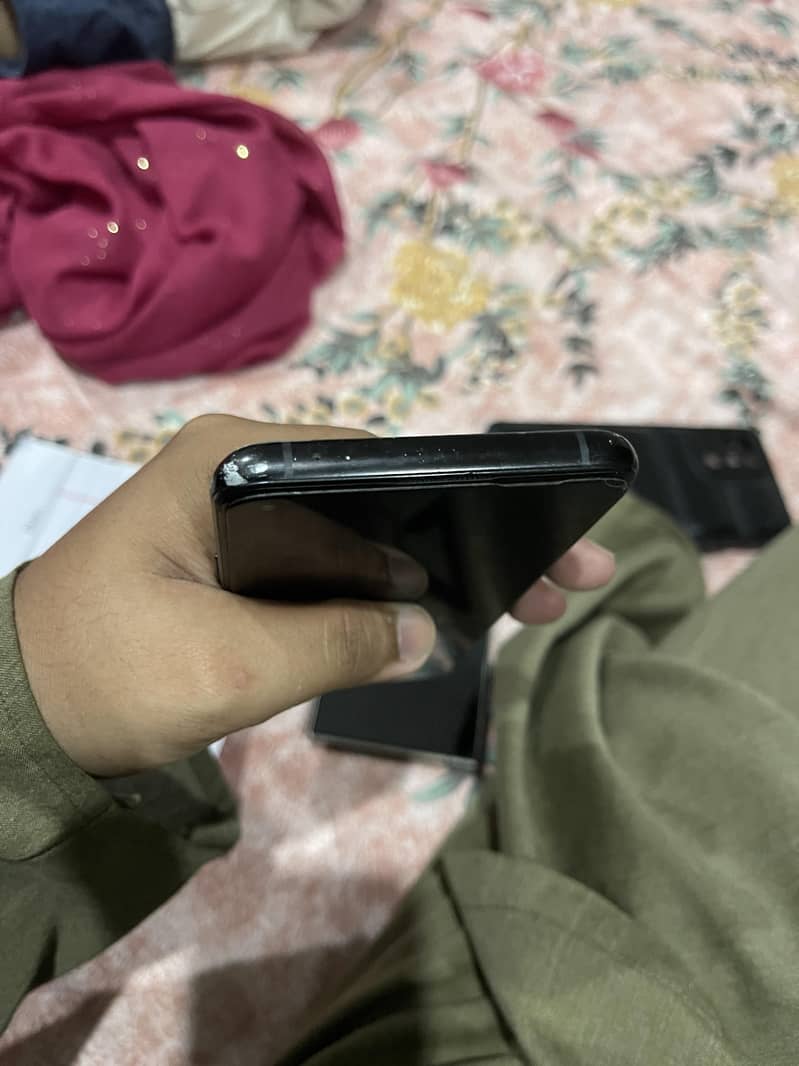 One Plus 9R 1