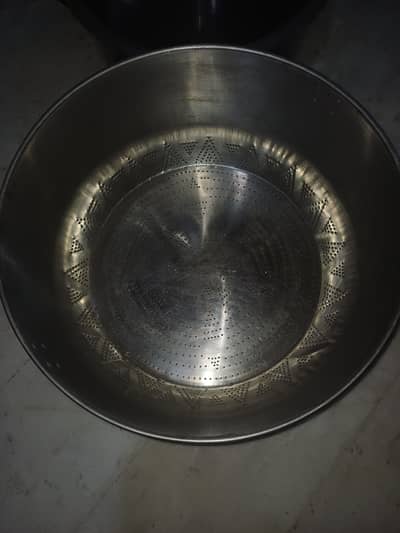 Stainless steel daikcha plus dhakan and channa