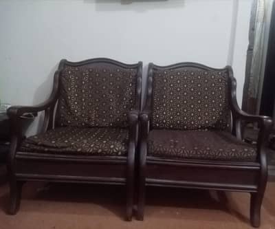 Used Wooden Sofa Set — 5 Seater | For Sale