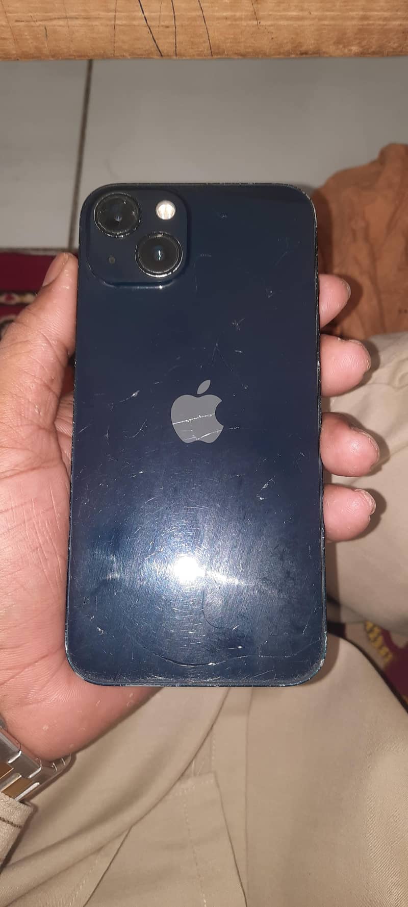 Apple iPhone 13 2