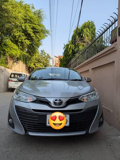 Toyota Yaris ATIX X 1.5 CVT 2021