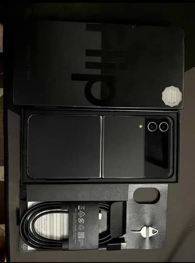 Samsung Mobile Z Flip 4