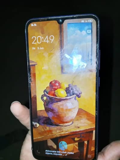 all okay hai fingerprint thumb pe hai sirf thoda sa niche se crash