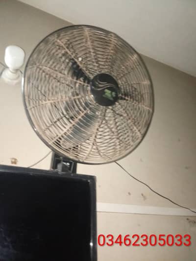 pak fan wall bracket fan 20 inch black colour condition is ok