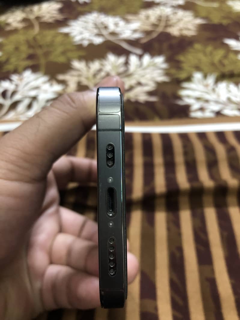 Apple iPhone 13 Pro 5