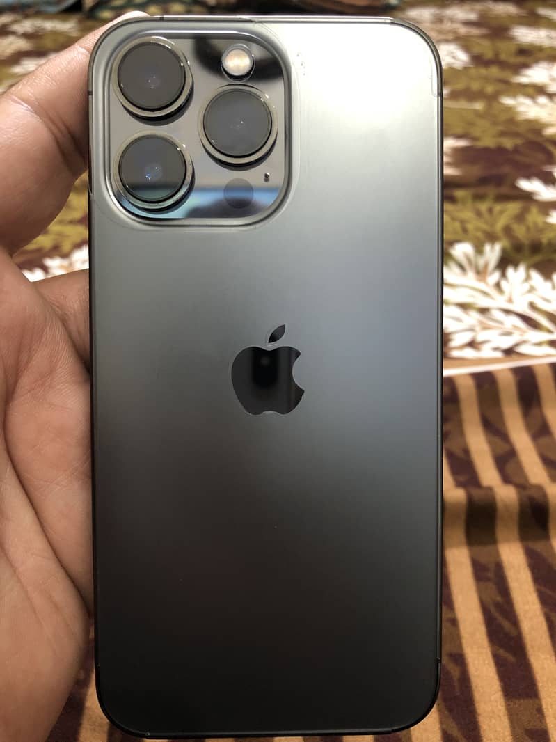 Apple iPhone 13 Pro 6
