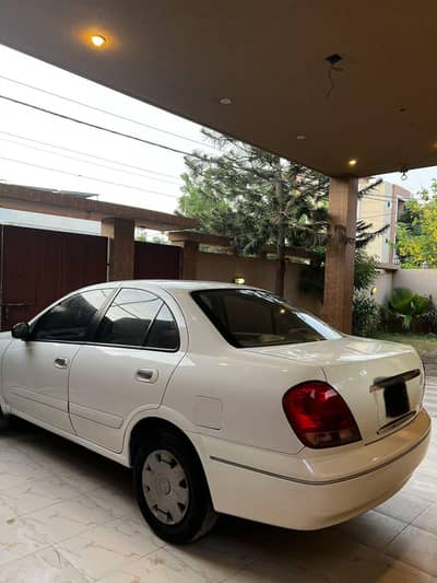 Nissan Sunny 2008