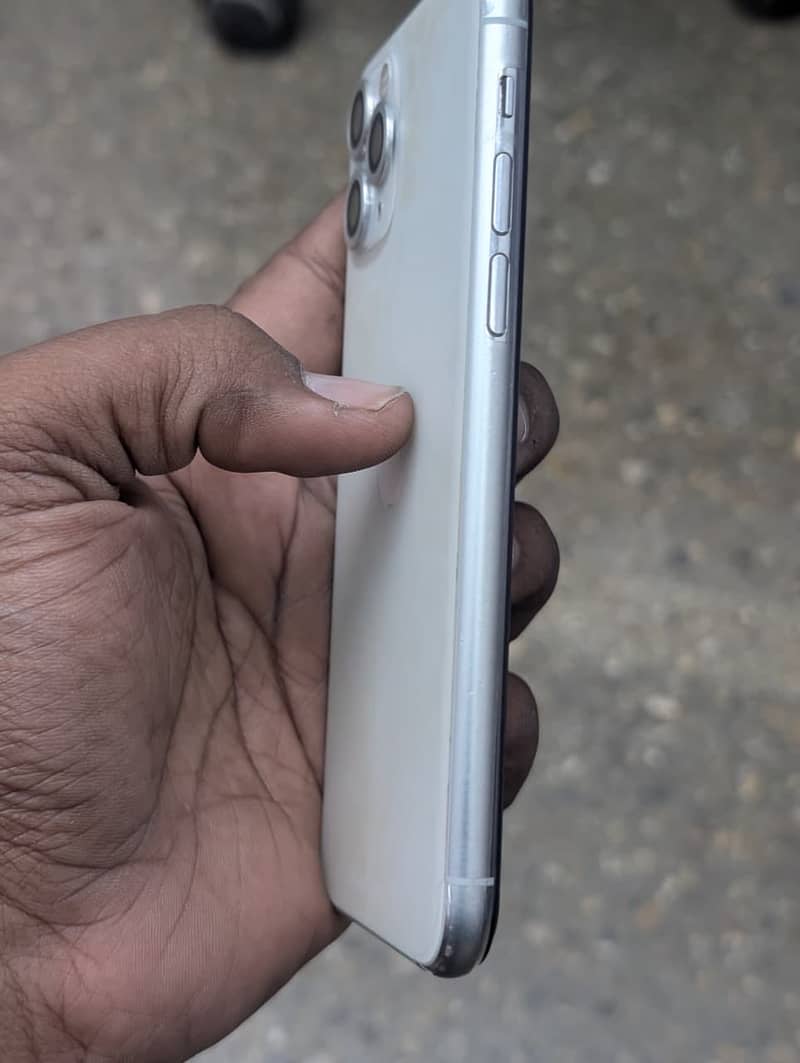 Iphone 11 pro 2