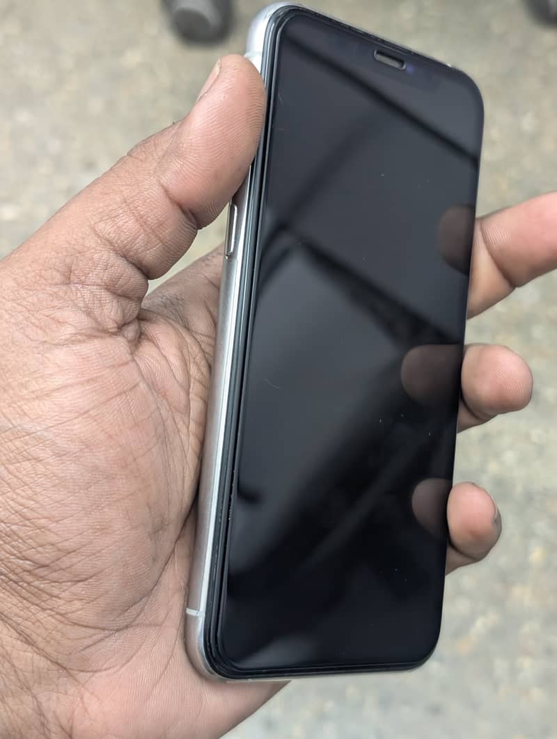Iphone 11 pro 4