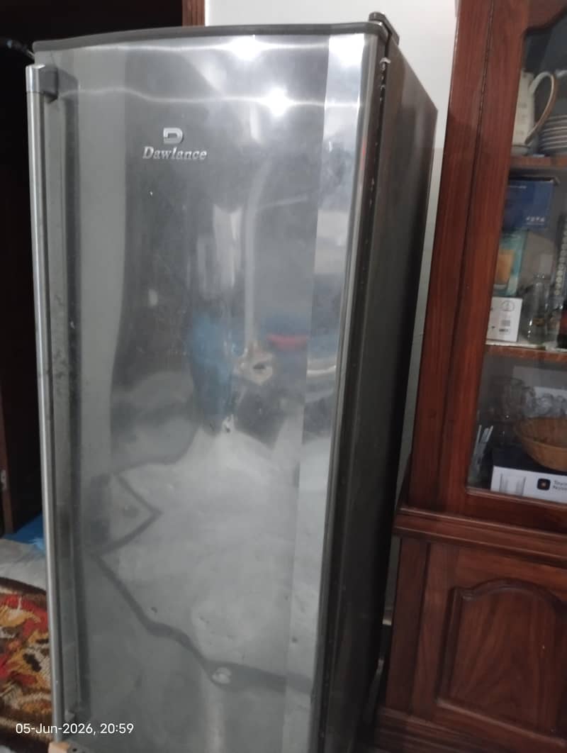 Vertical Freezer 2