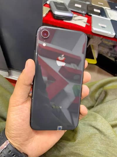iphone XR black color