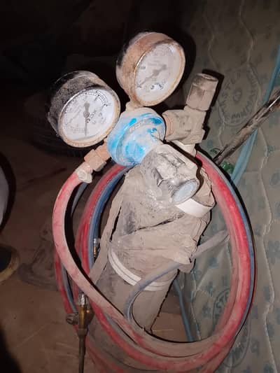 Gas welding machine