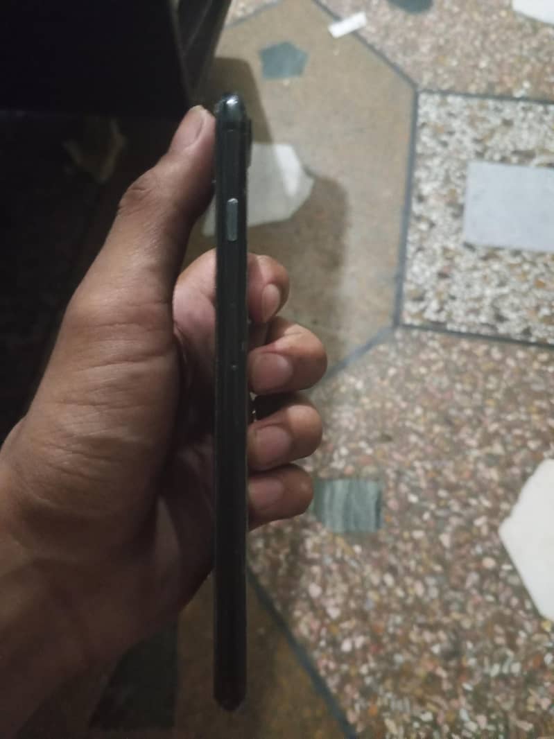 Apple iPhone 7 Plus 2