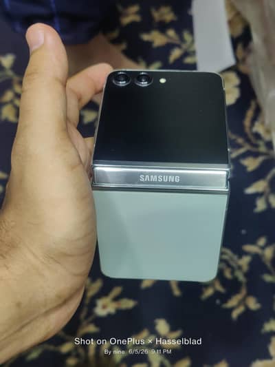 Samsung Mobile Z Flip 5