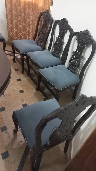 Dinning With 6 Chairs