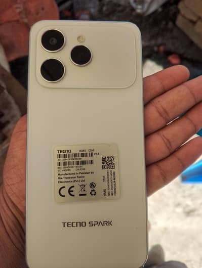 Tecno spark 40