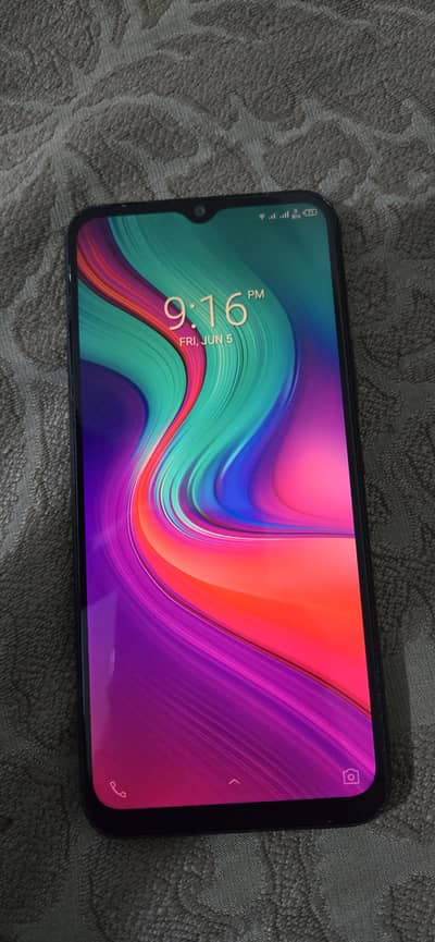 Infinix Hot 8