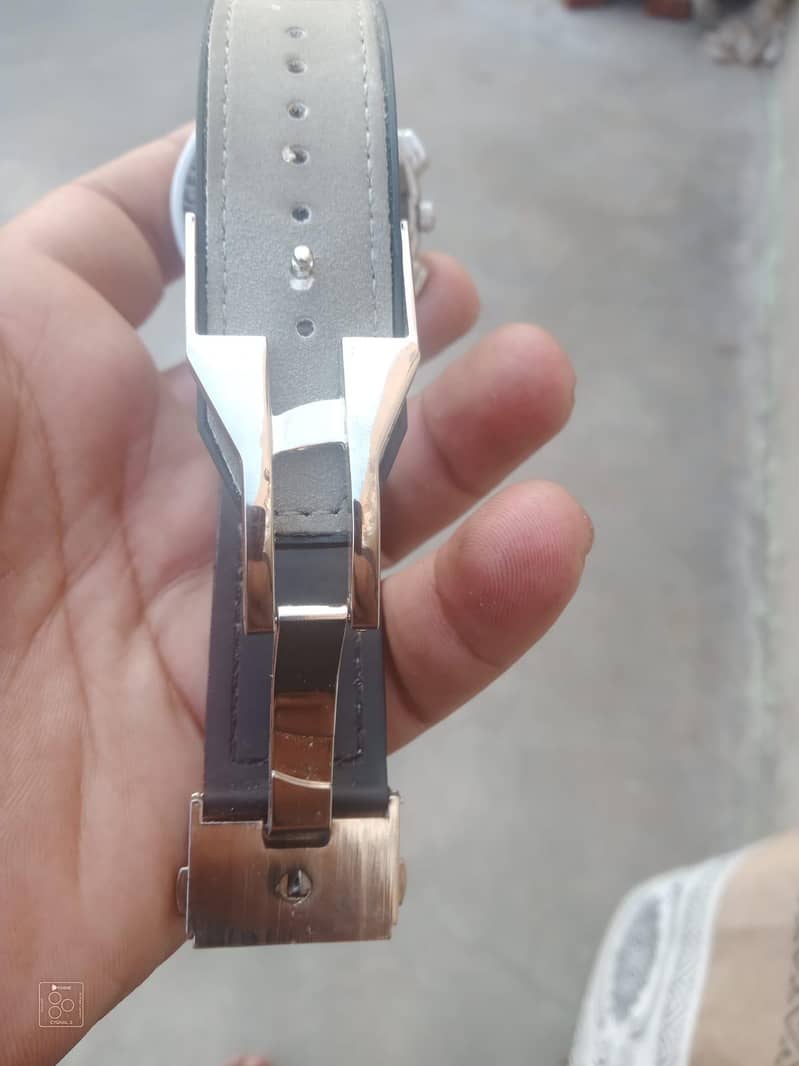watch 2