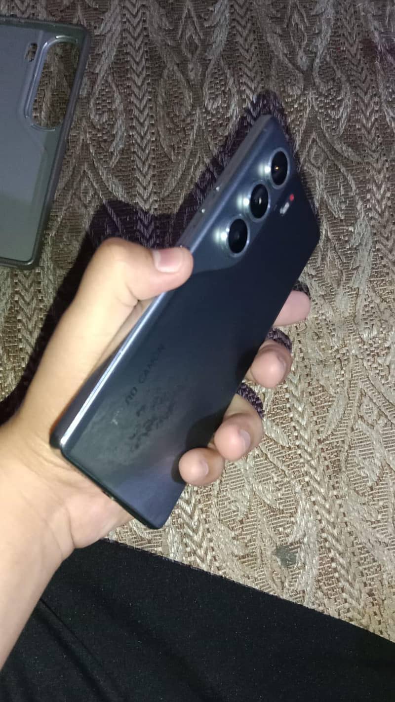 Tecno CAMON 40 2