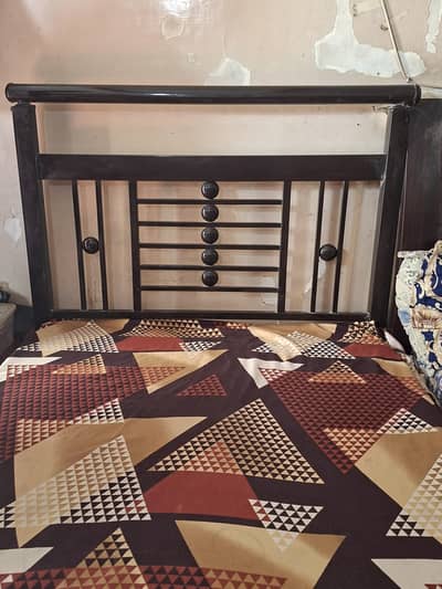 Iron Single bed for sale without mattress
