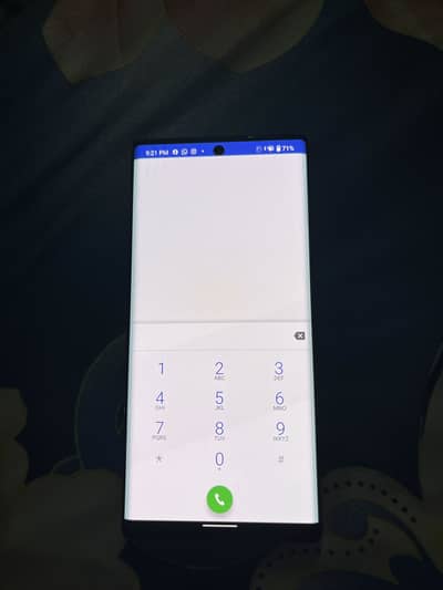 Docomo F52A