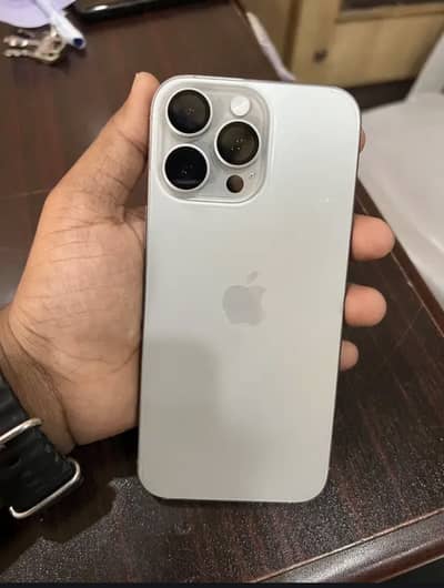 Apple iPhone 15 Pro