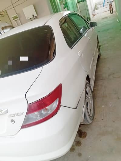 Honda City IDSI 2005 for urgent sale