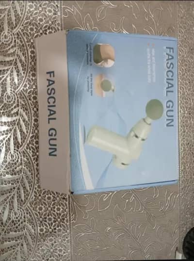 massager gun with 12 heads