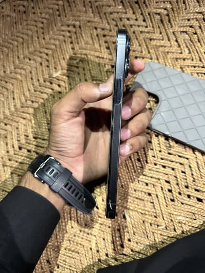 Apple iPhone 13 Pro Max urgent sale