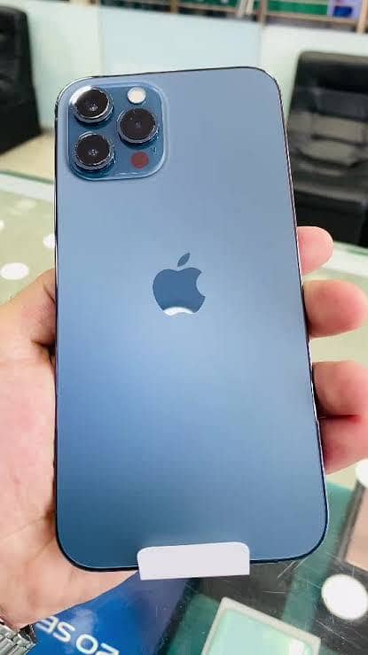 Apple iPhone 12 Pro Max 4