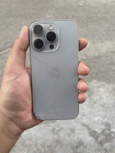 Apple iPhone 16 Pro