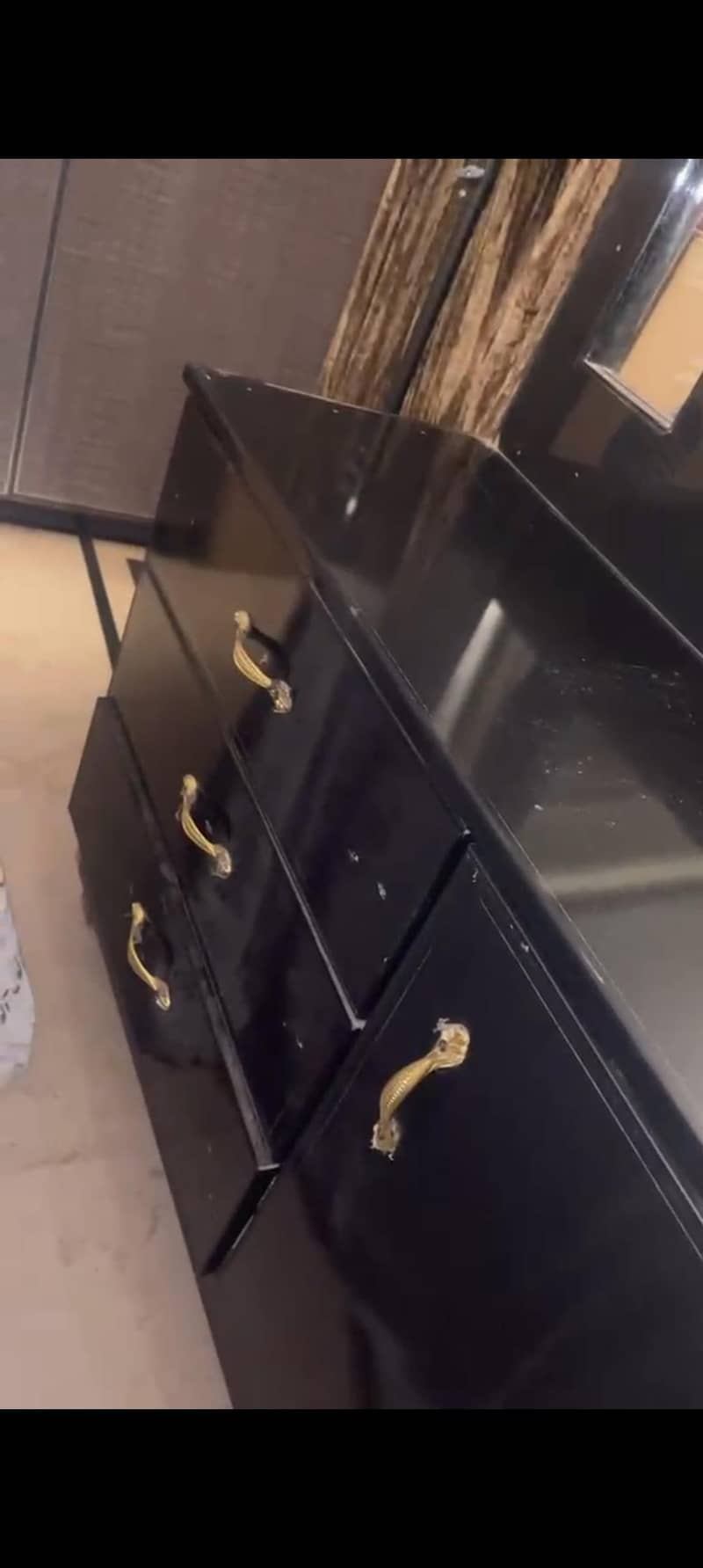 dressing table 0