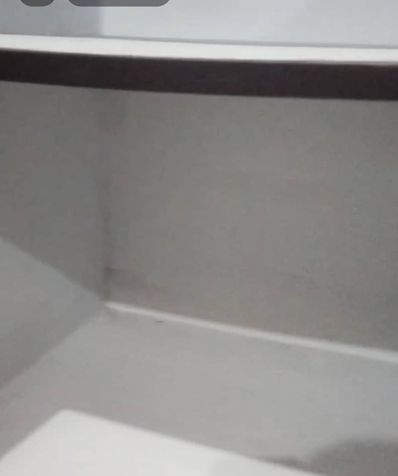 الماری فل سائز لکڑی بما  دو سائیڈ  ٹیبل 7
