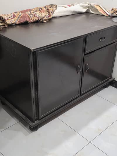 Iron table