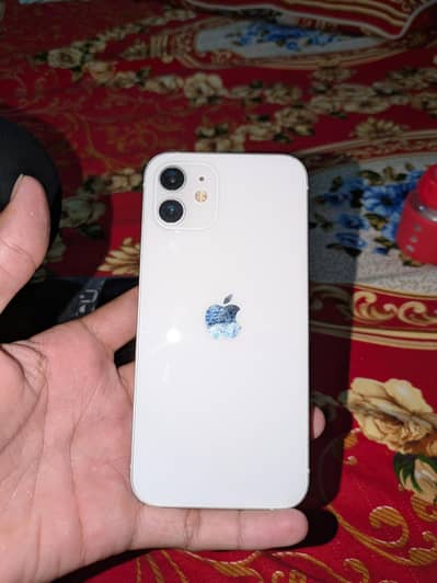 Apple iPhone 12