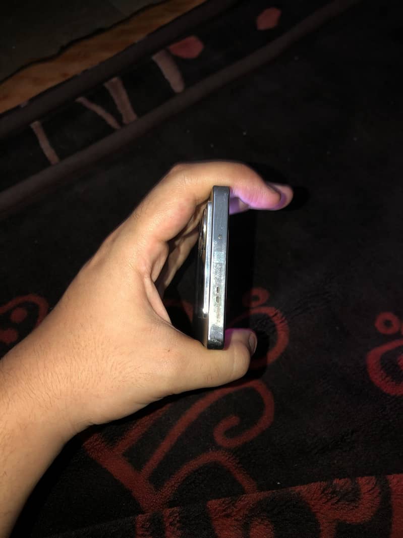 Infinix Note 40 4