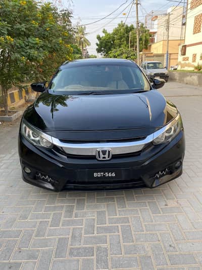 Honda Civic VTi Oriel Prosmatec 2016 with out sunroof.