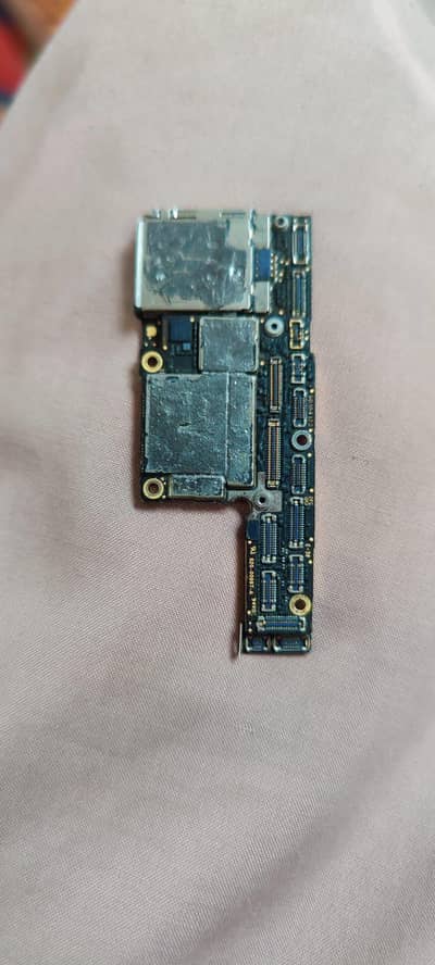 Apple iPhone XS