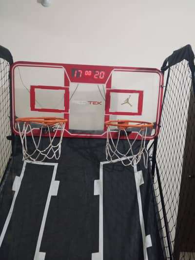 Dual Hoop Electronic Basketball Arcade Game - Excellent Condition