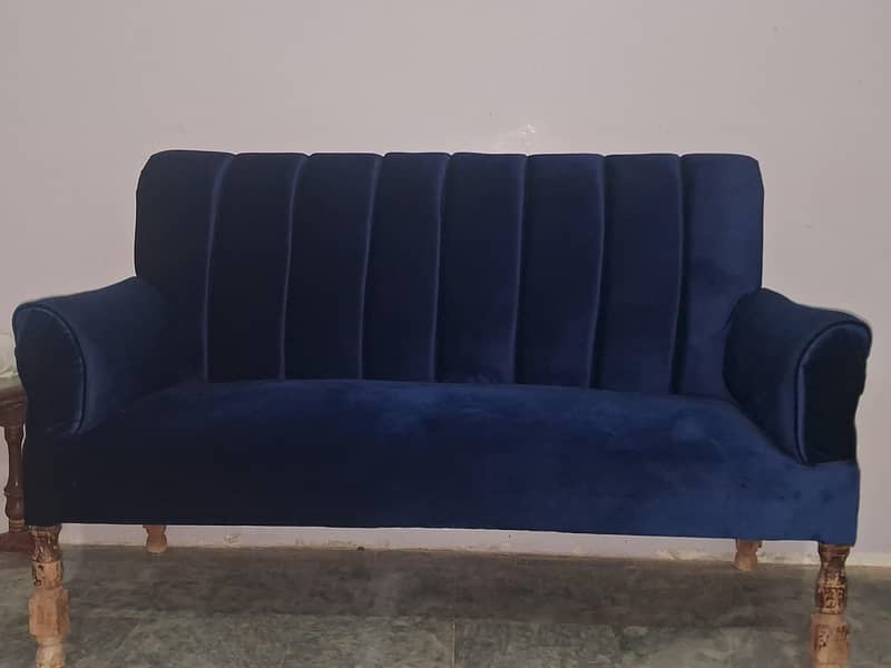 Comfortable Sofa Set 0