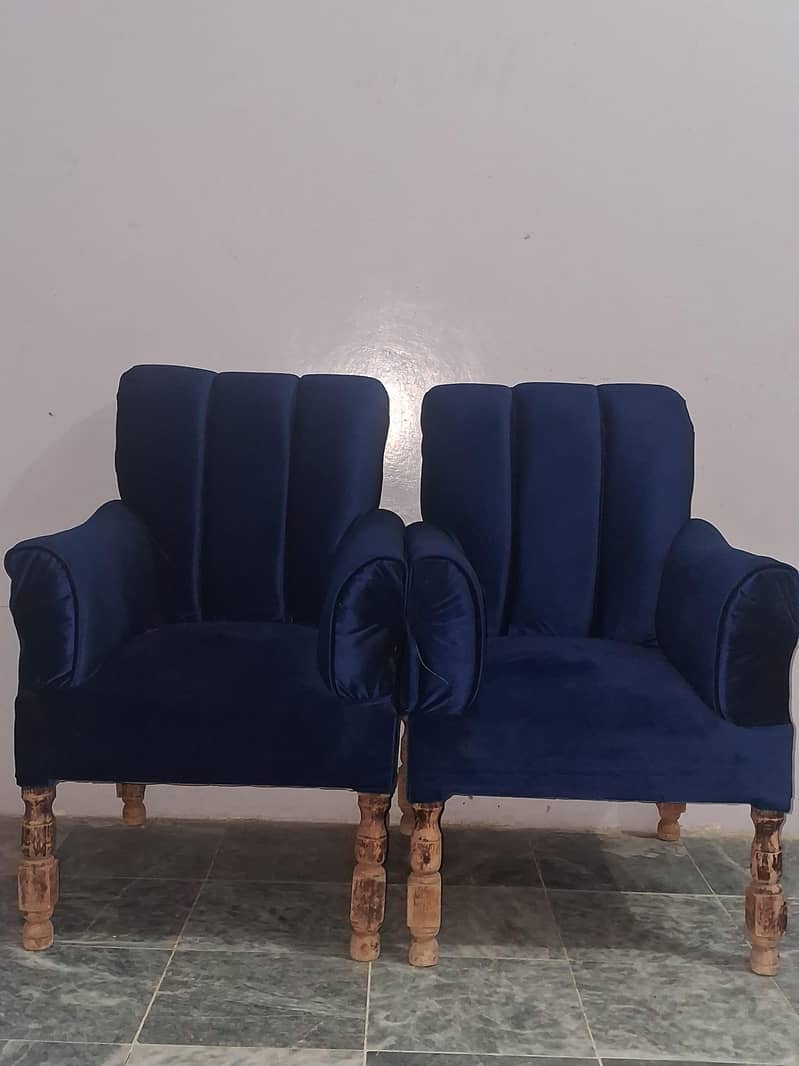 Comfortable Sofa Set 1